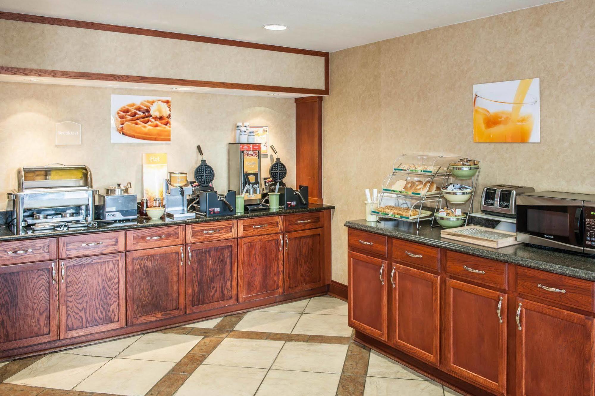Quality Inn Castleton Luaran gambar